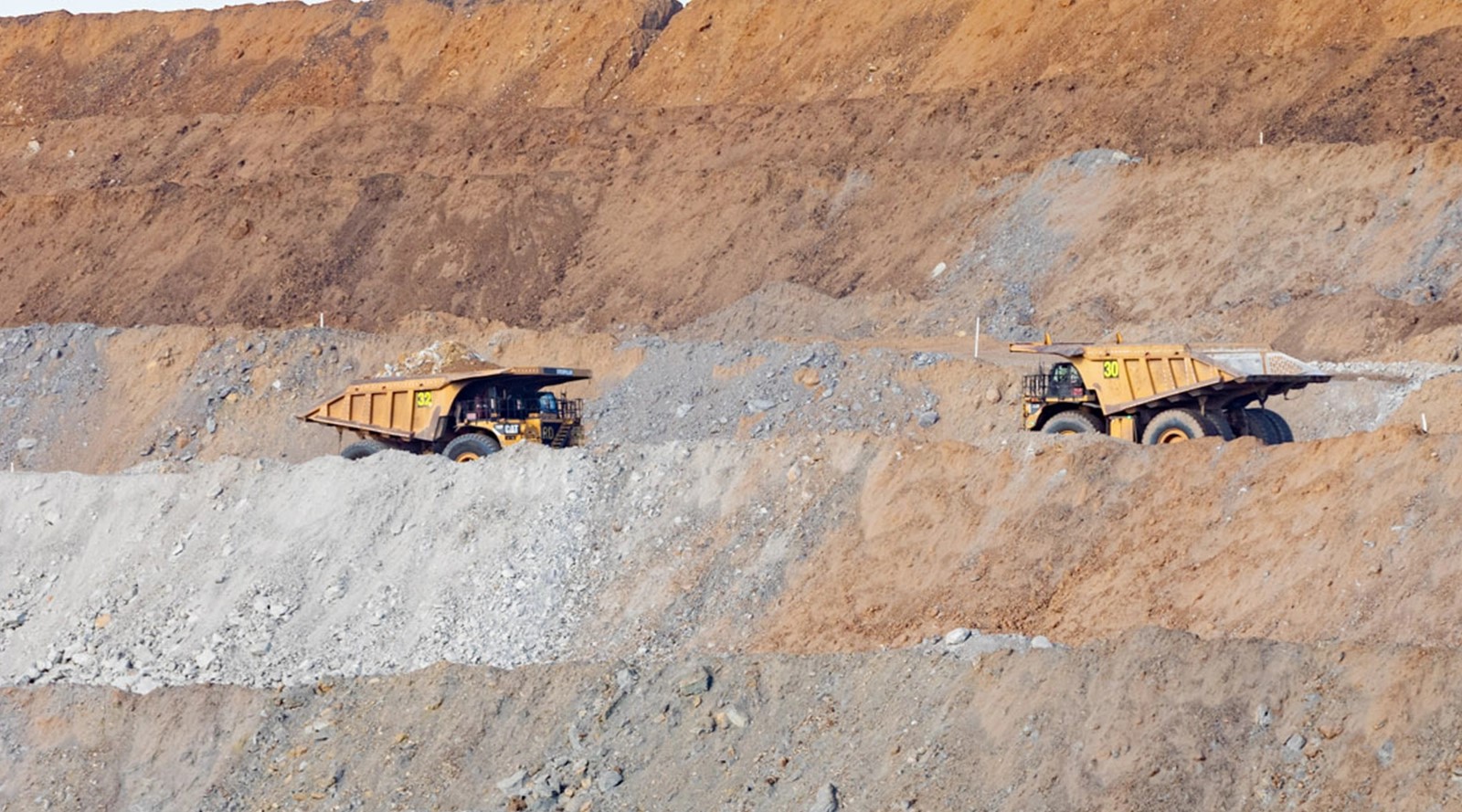 能源产品：动力煤、原油、石油产品及天然气生产与供应 01 -嘉能可科技有限公司